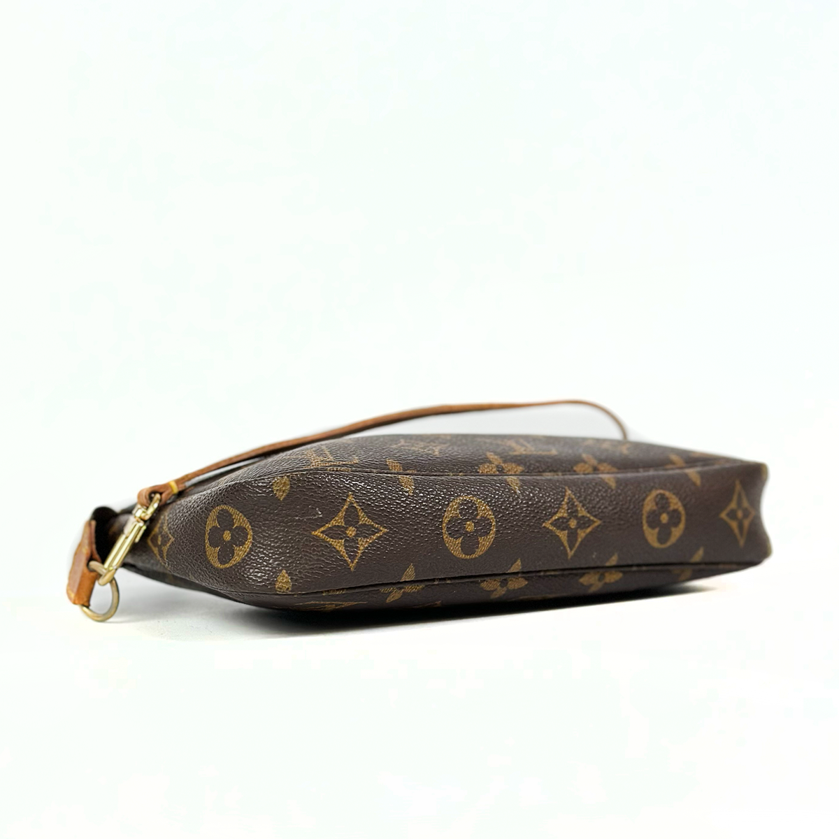 Louis Vuitton Pochette - Image 3